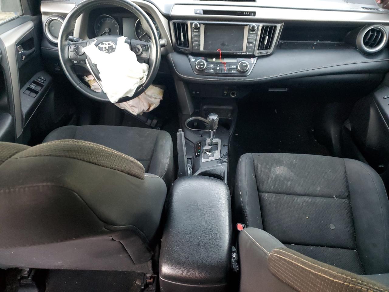 2017 TOYOTA RAV4 XLE photo 15