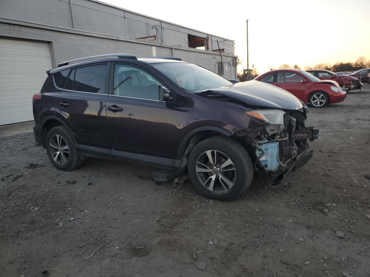 2017 TOYOTA RAV4 XLE photo 7