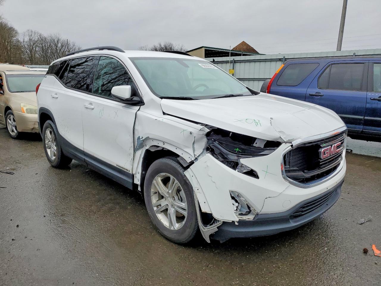 2019 GMC TERRAIN SLE photo 4