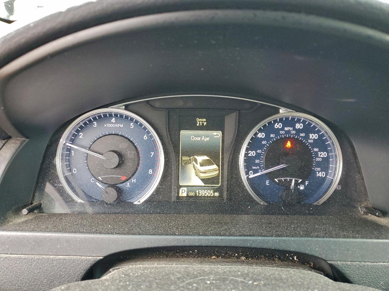 2016 TOYOTA CAMRY LE photo 9