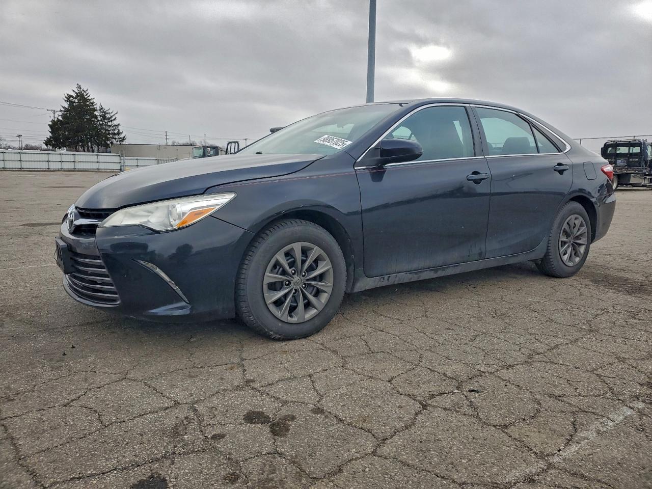 2016 TOYOTA CAMRY