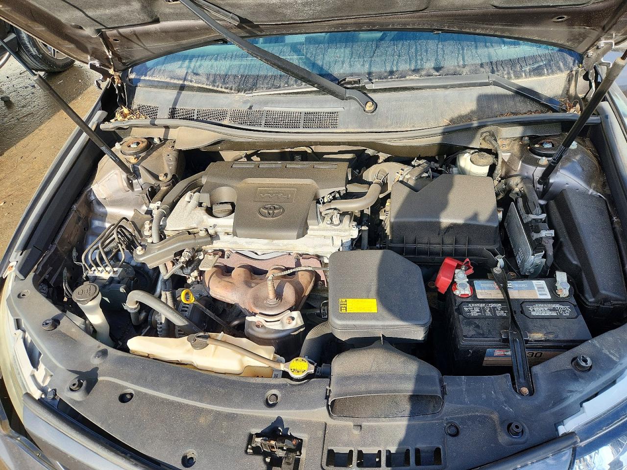 2012 TOYOTA CAMRY SE photo 21