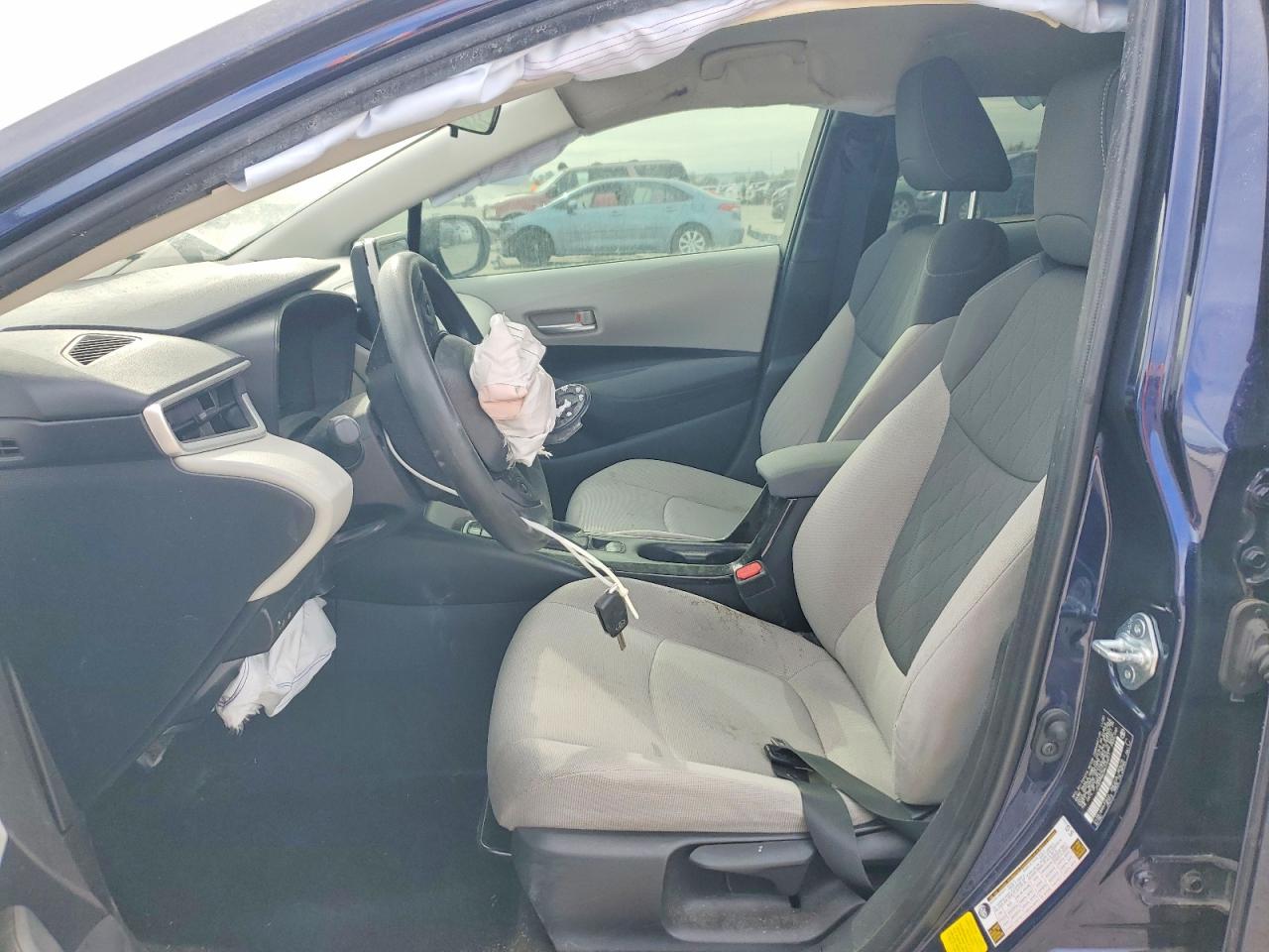 2021 TOYOTA COROLLA LE photo 7