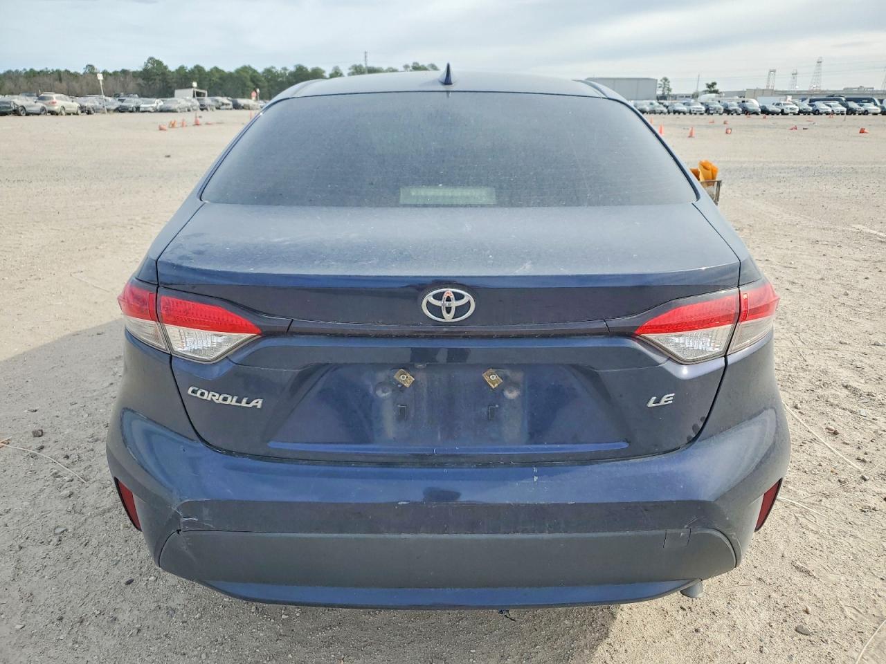 2021 TOYOTA COROLLA LE photo 6