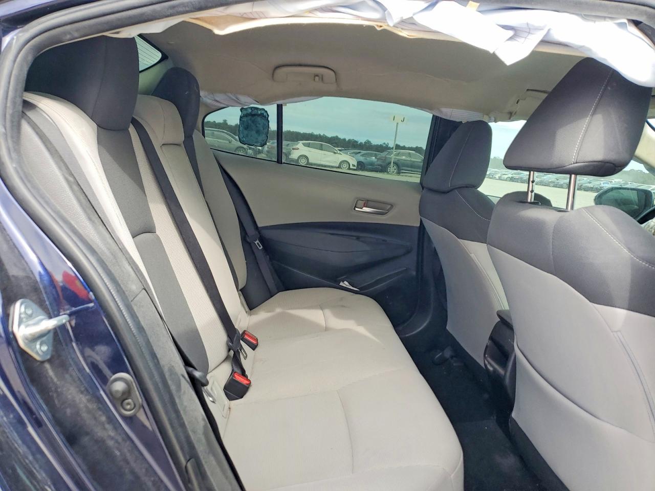 2021 TOYOTA COROLLA LE photo 10