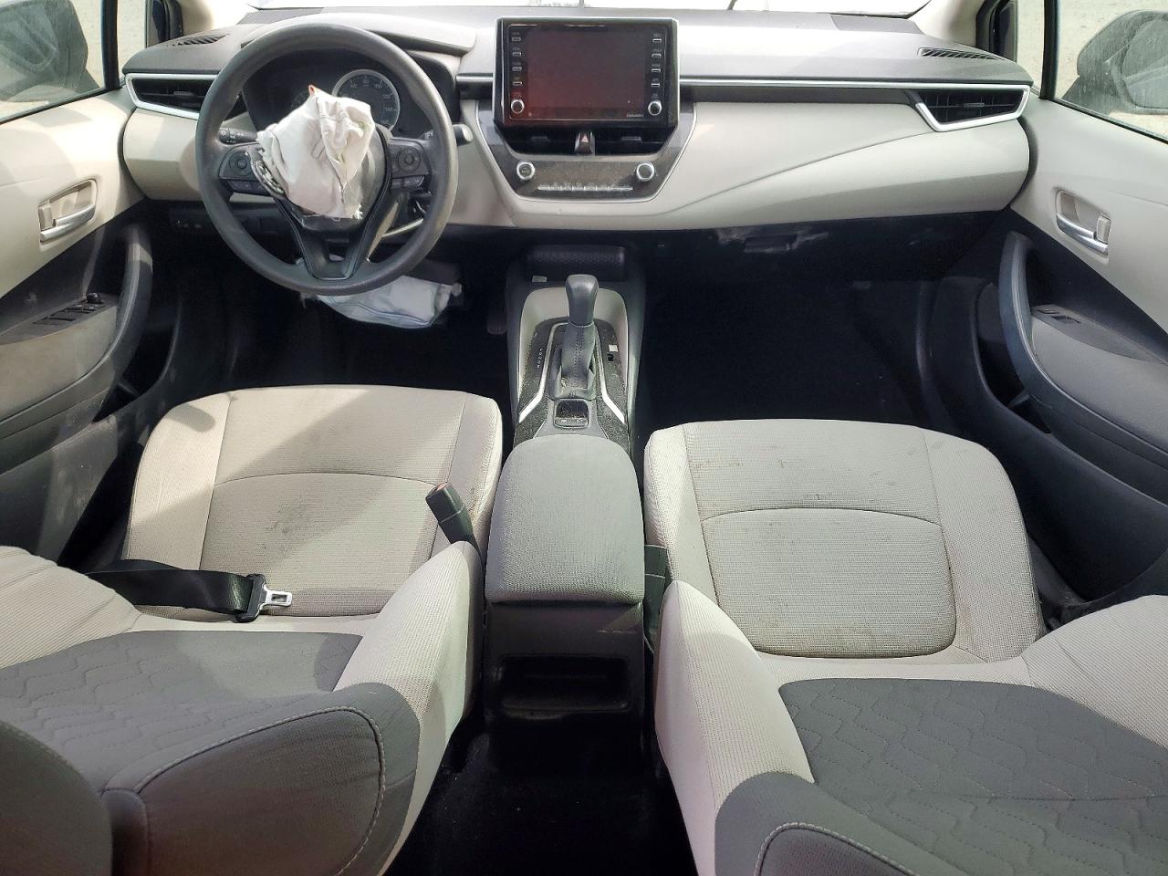 2021 TOYOTA COROLLA LE photo 8