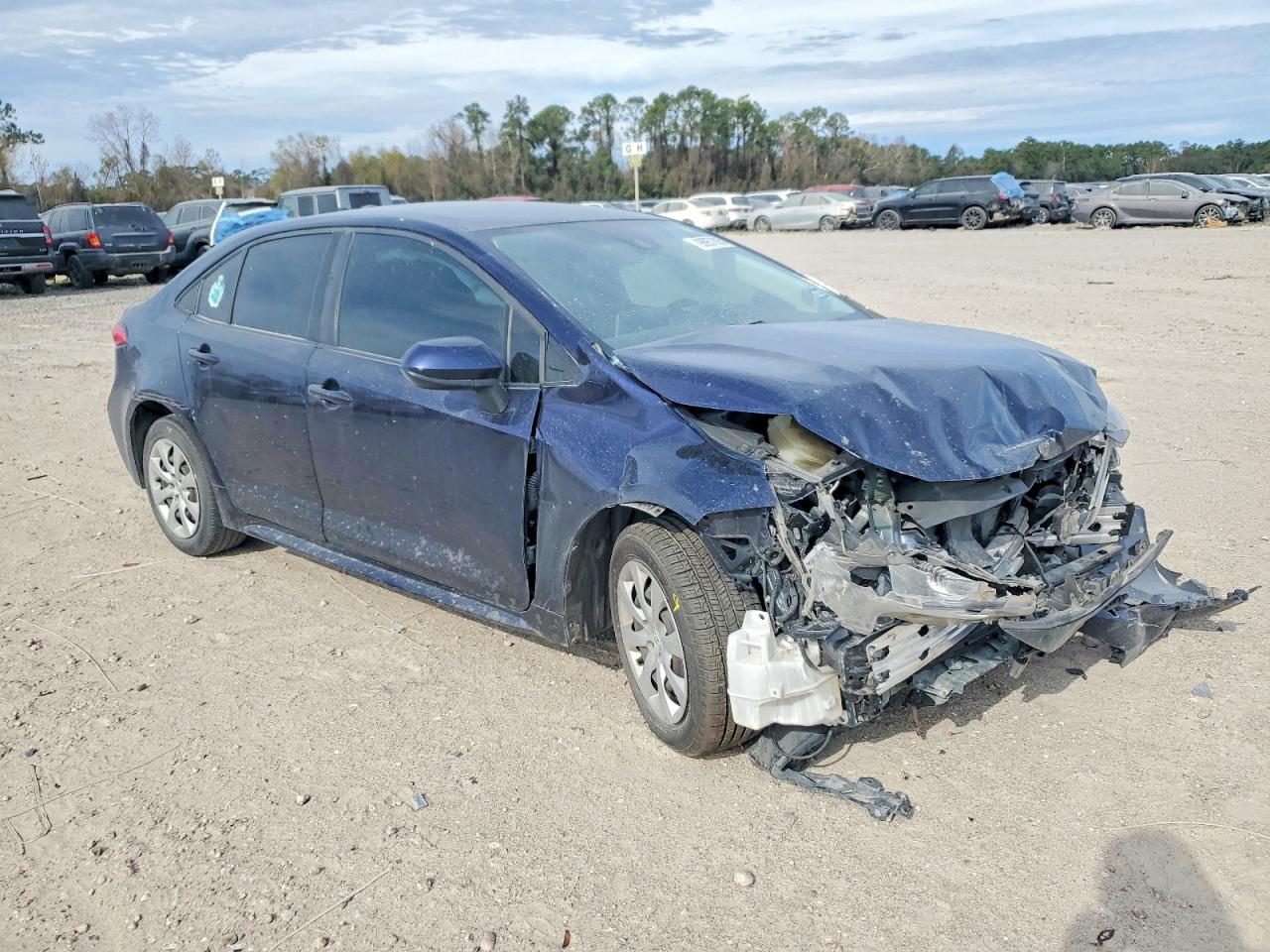 2021 TOYOTA COROLLA LE photo 4