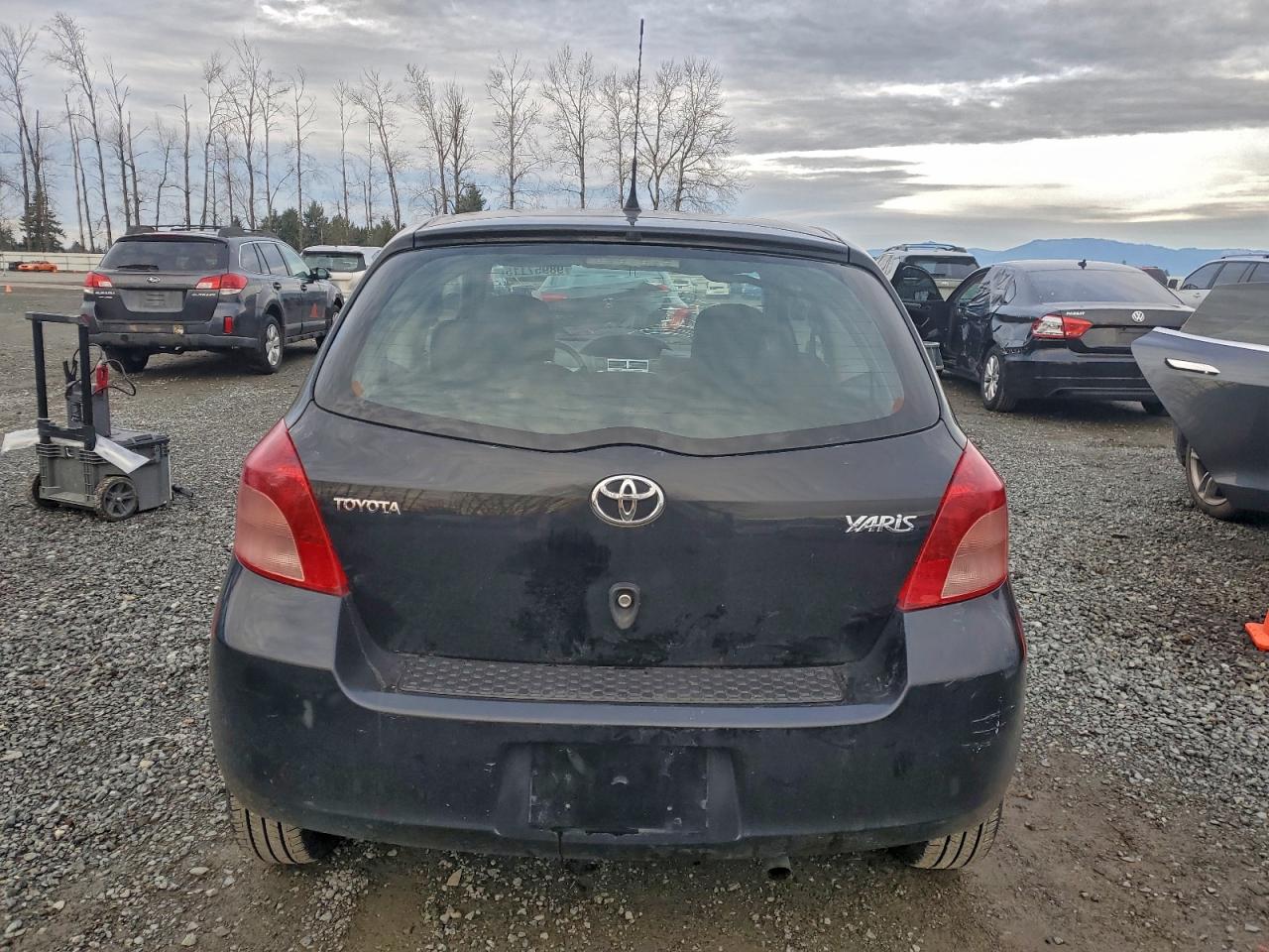 2008 TOYOTA YARIS photo 6
