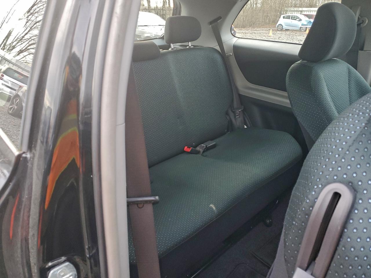 2008 TOYOTA YARIS photo 11