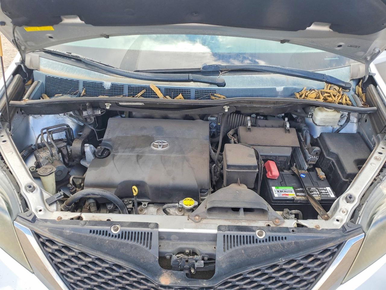 2014 TOYOTA SIENNA SPORT photo 12