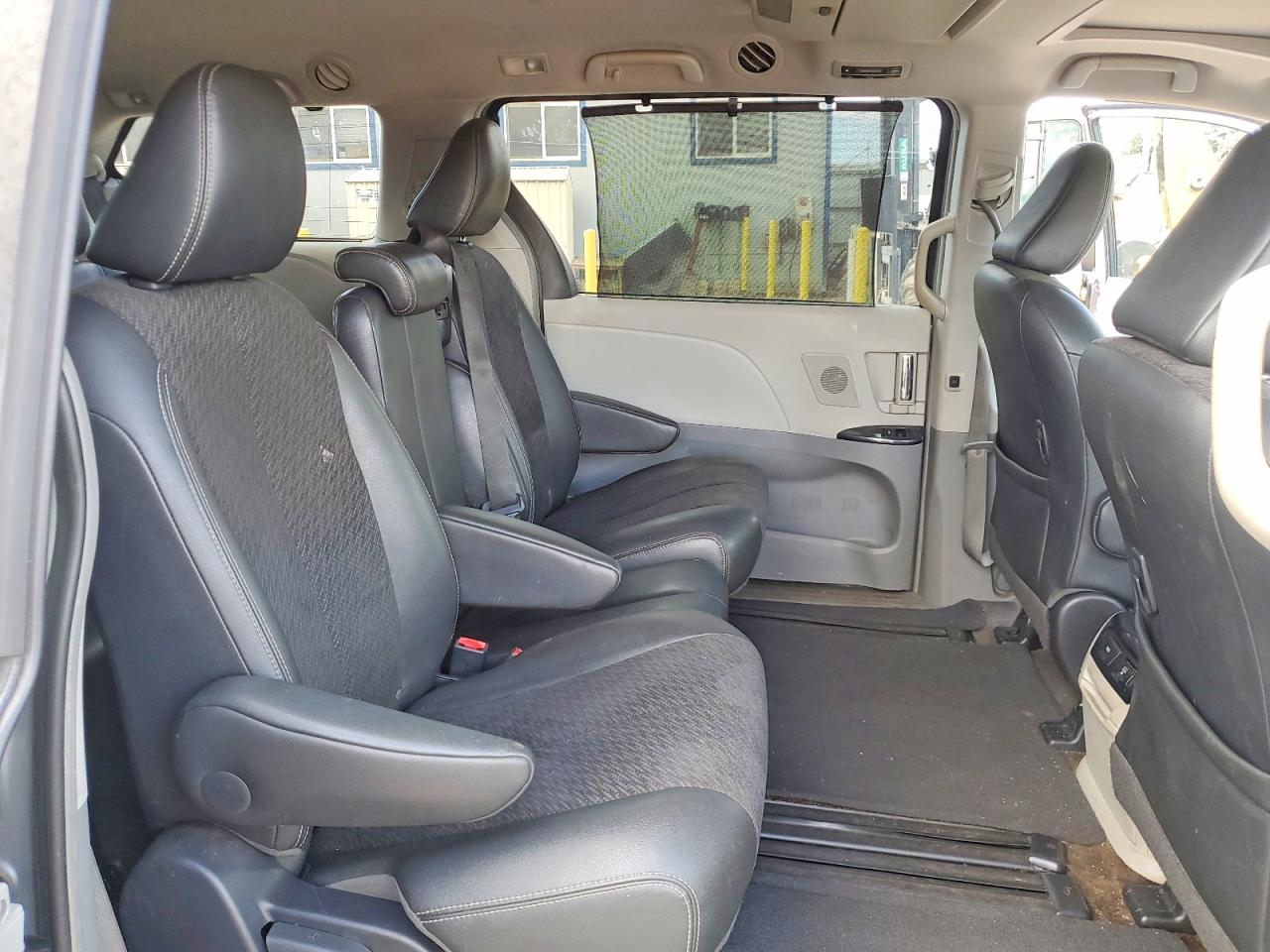2014 TOYOTA SIENNA SPORT photo 11