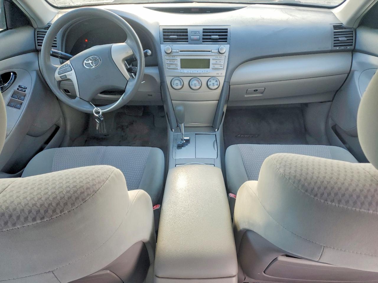 2011 TOYOTA CAMRY BASE photo 15
