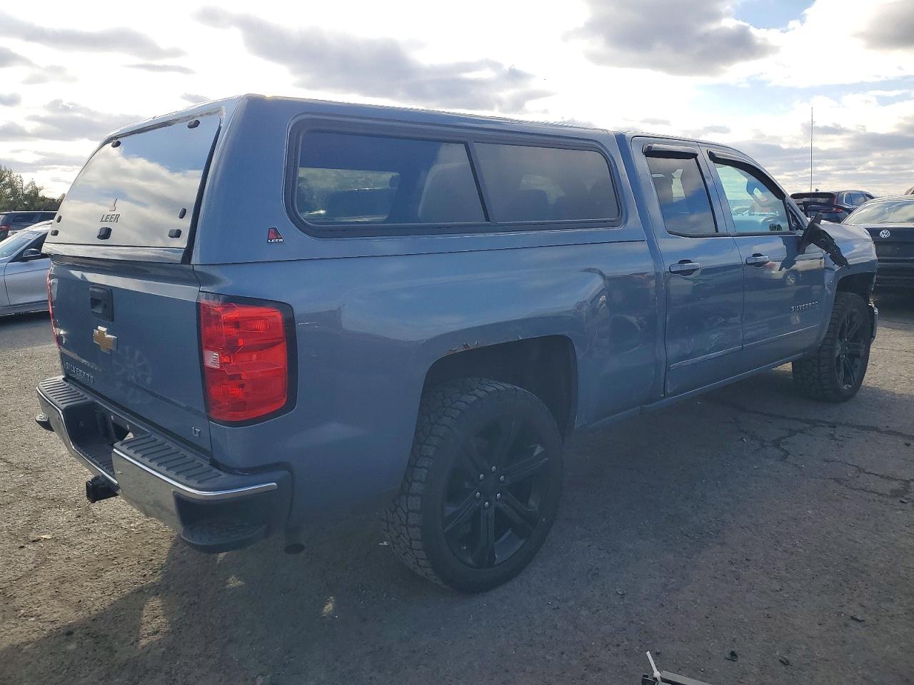 2015 CHEVROLET SILVERADO K1500 LT photo 3