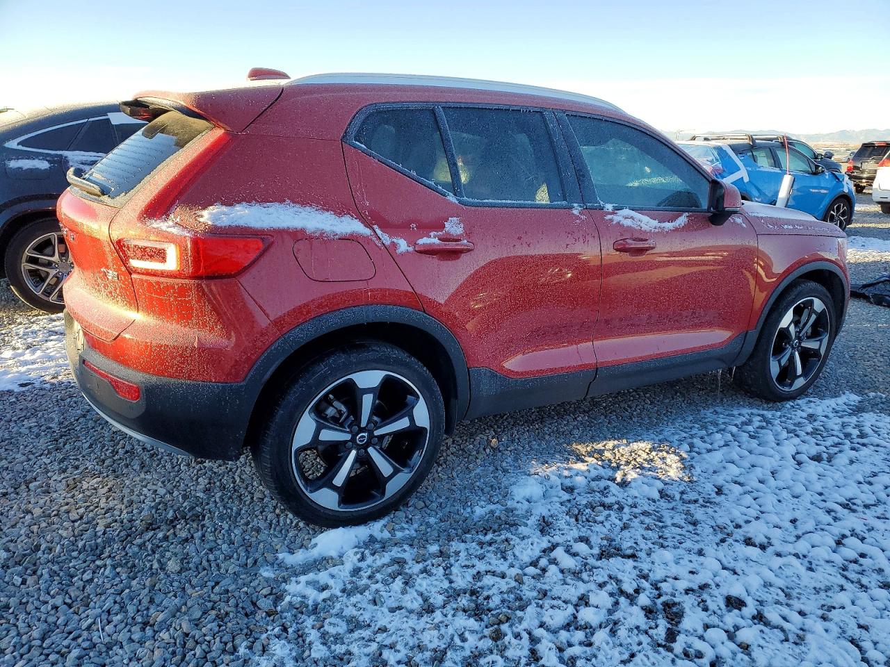 2021 VOLVO XC40 T5 MOMENTUM photo 5