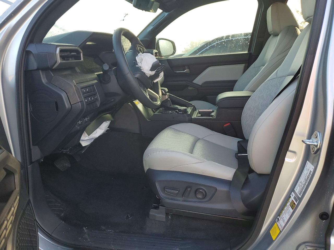 2024 TOYOTA TACOMA DOUBLE CAB photo 7