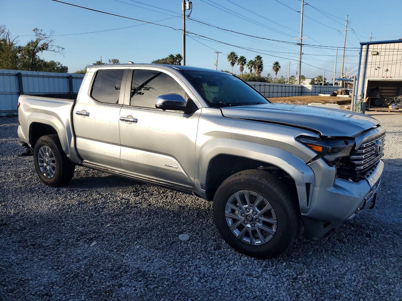 2024 TOYOTA TACOMA DOUBLE CAB photo 4