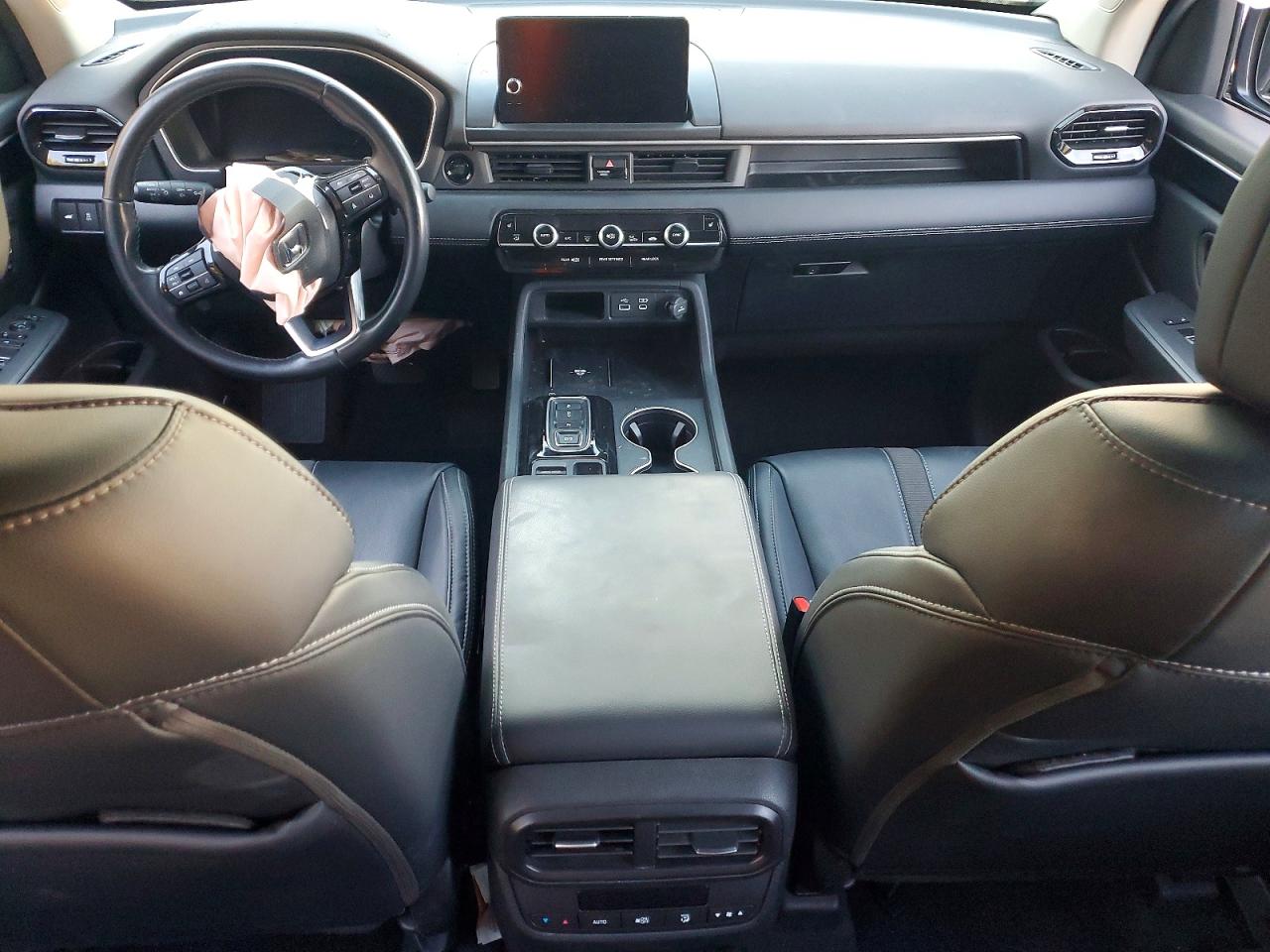 2025 HONDA PILOT EXL photo 8