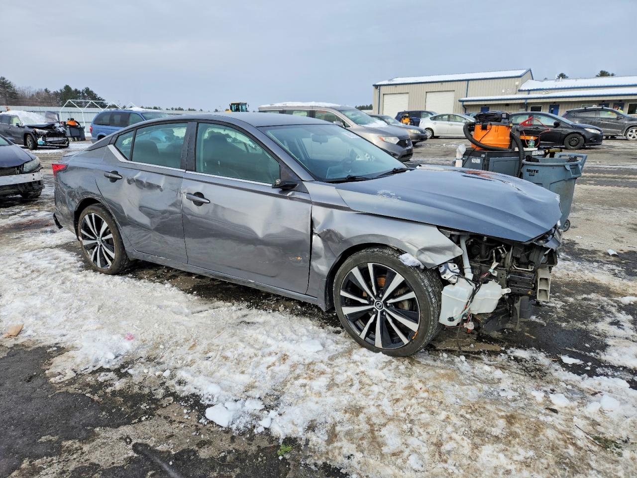 2019 NISSAN ALTIMA SR photo 4