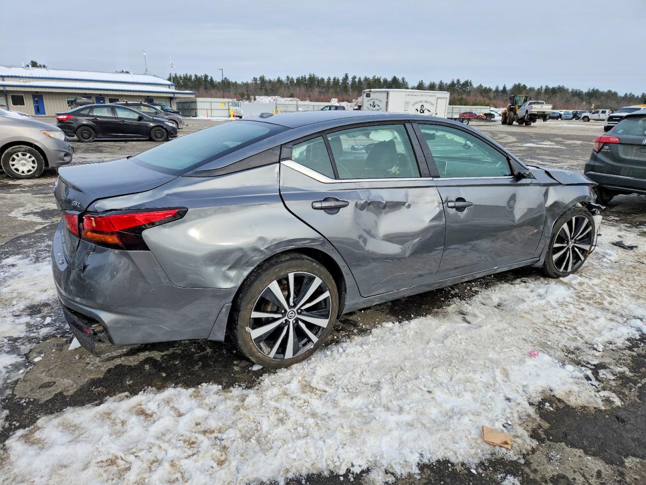 2019 NISSAN ALTIMA SR photo 3