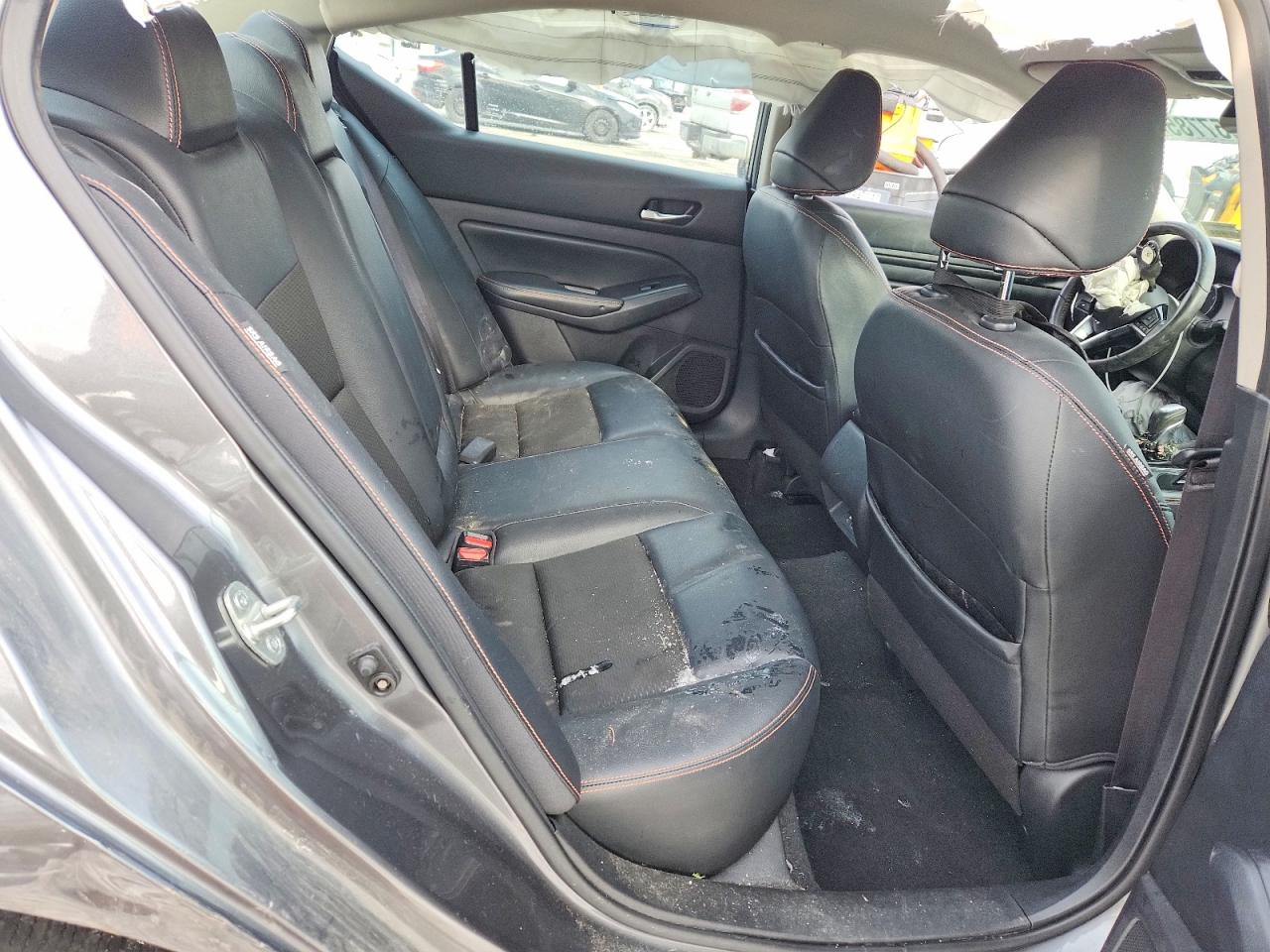 2019 NISSAN ALTIMA SR photo 10