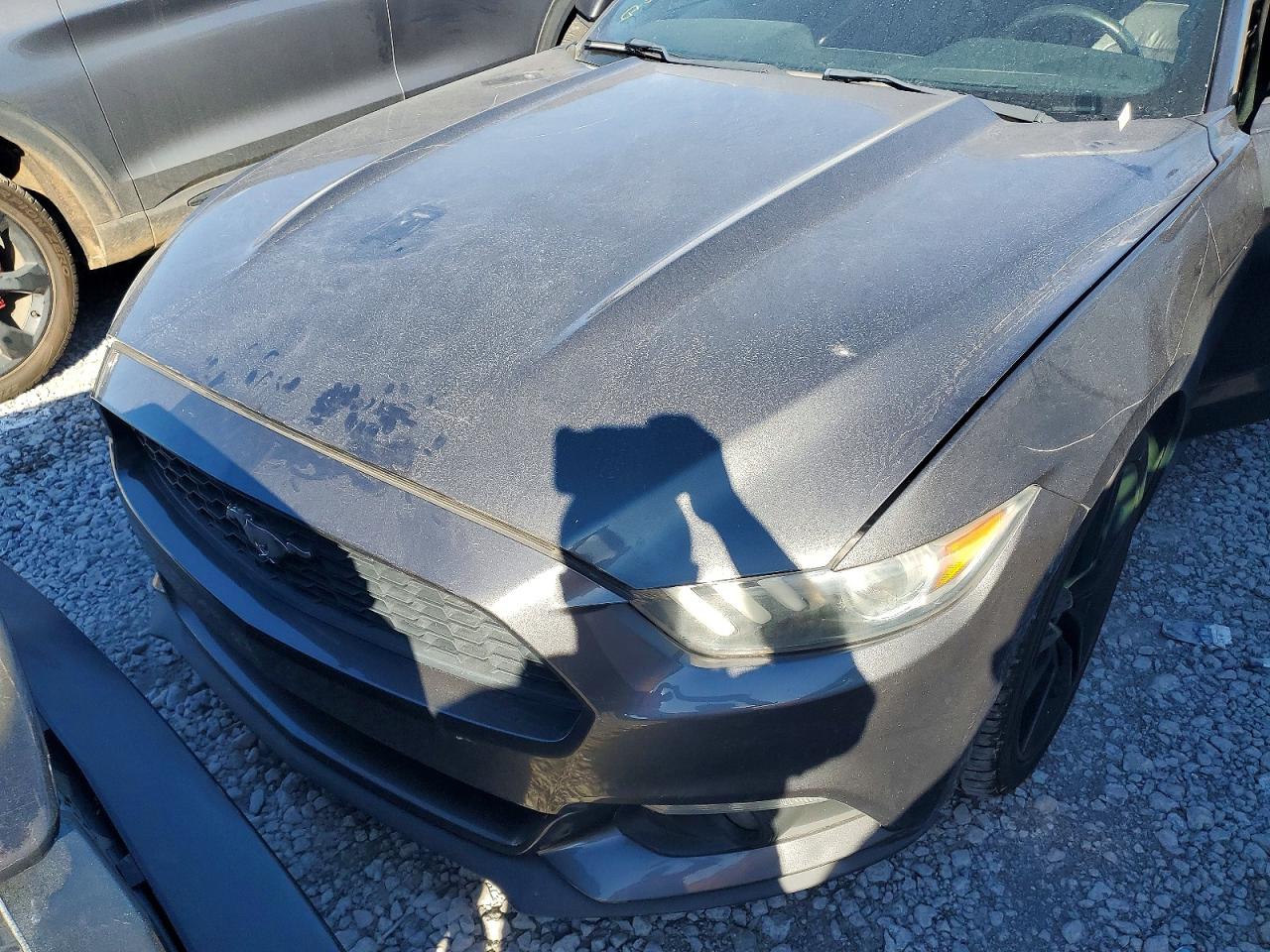2015 FORD MUSTANG photo 31