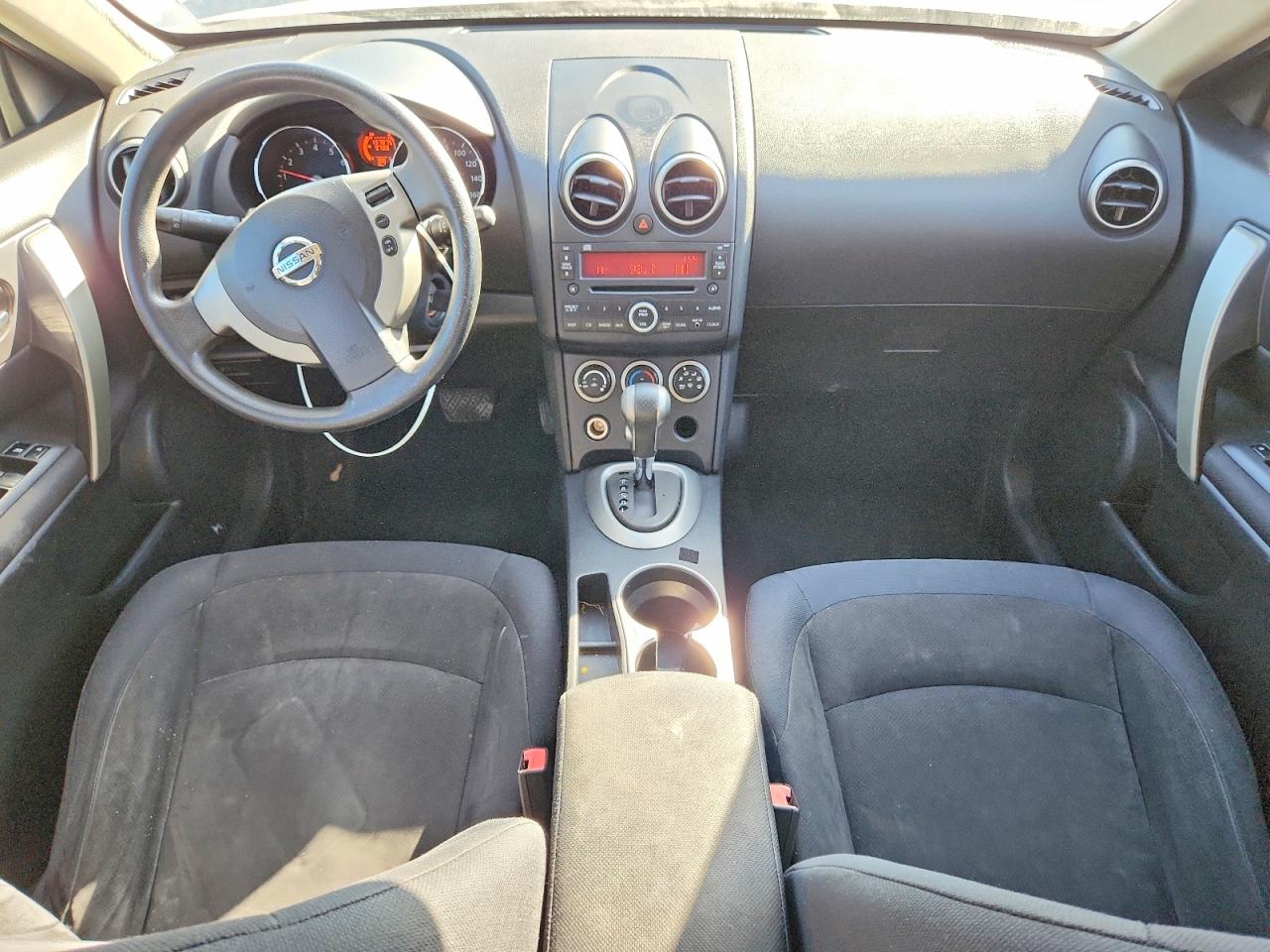 2010 NISSAN ROGUE S photo 29