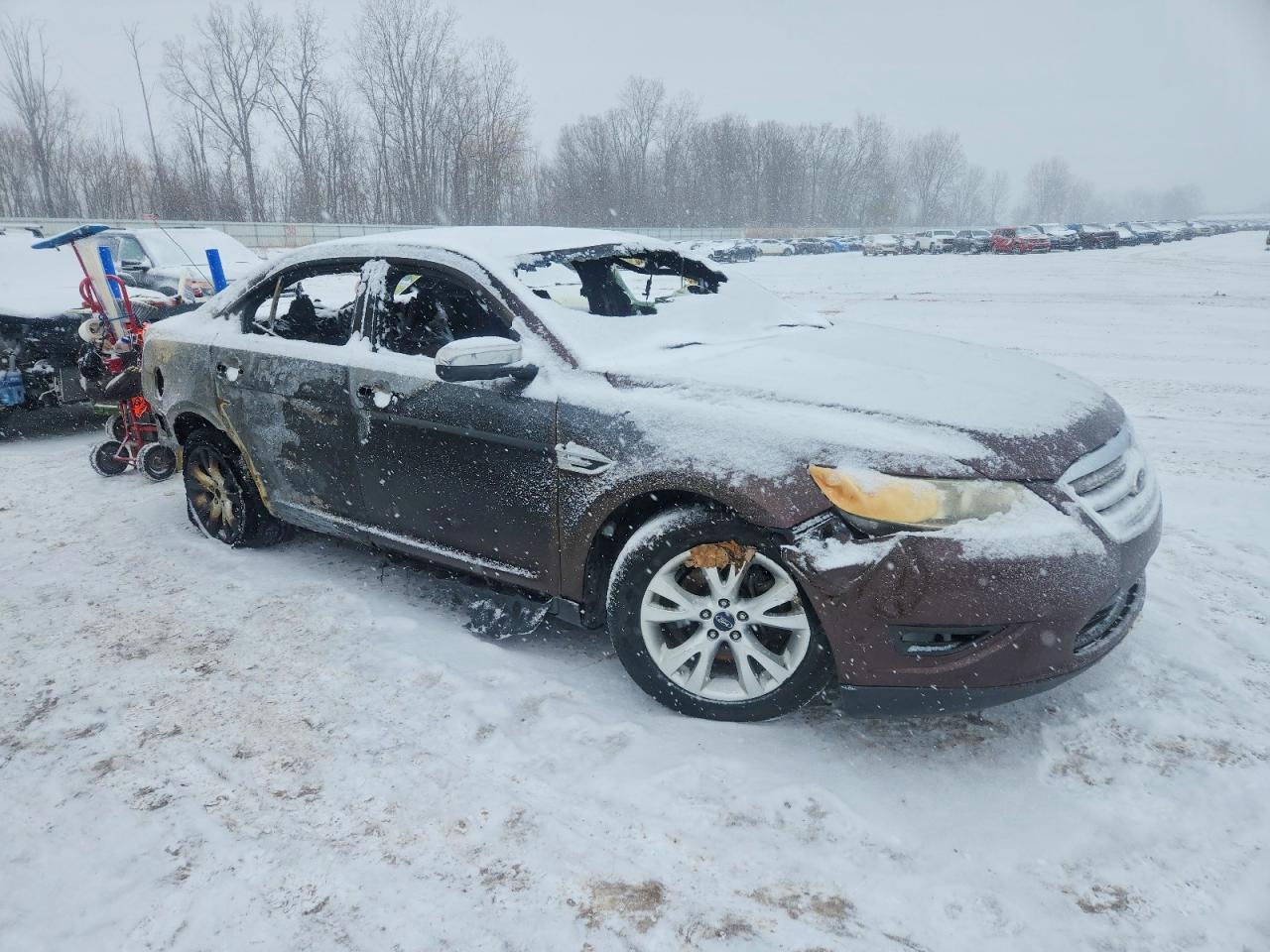 2012 FORD TAURUS SEL photo 7