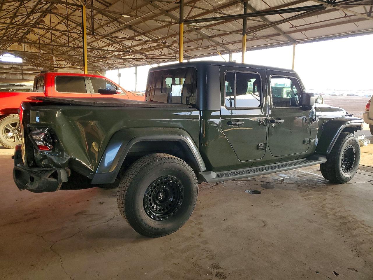 2021 JEEP GLADIATOR OVERLAND photo 3