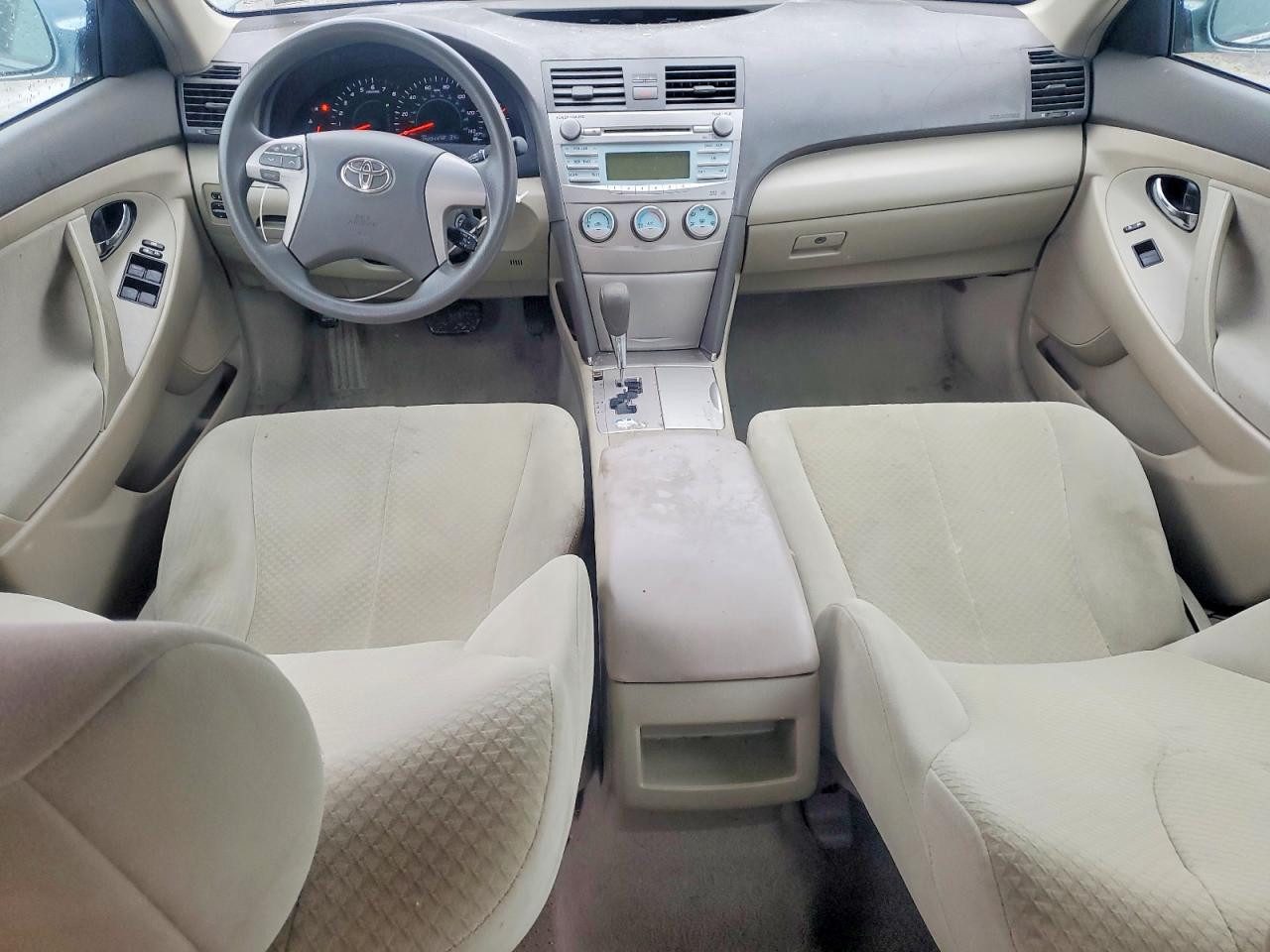 2009 TOYOTA CAMRY BASE photo 8