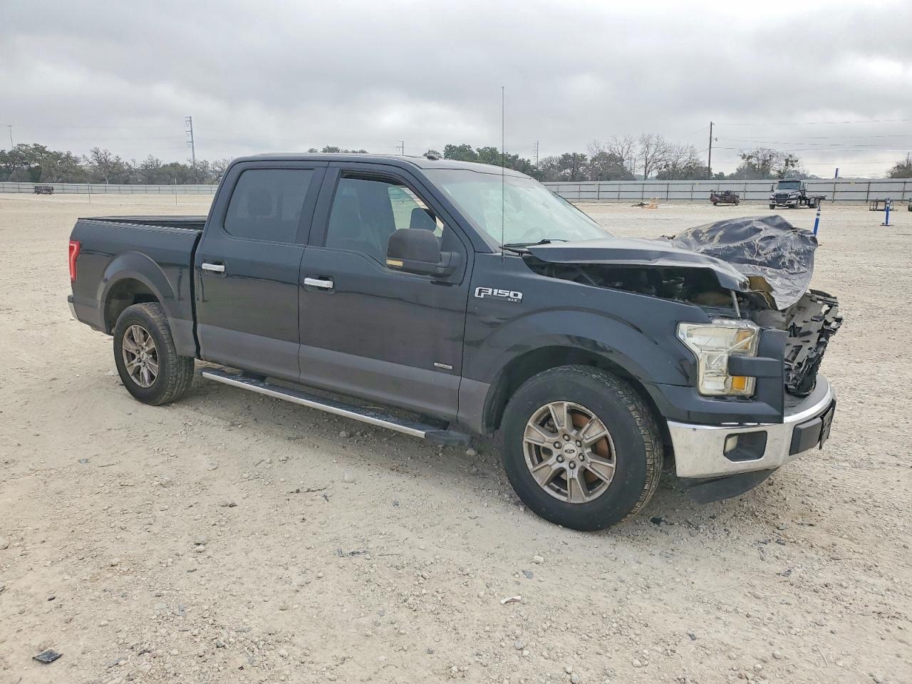 2016 FORD F150 SUPERCREW photo 4