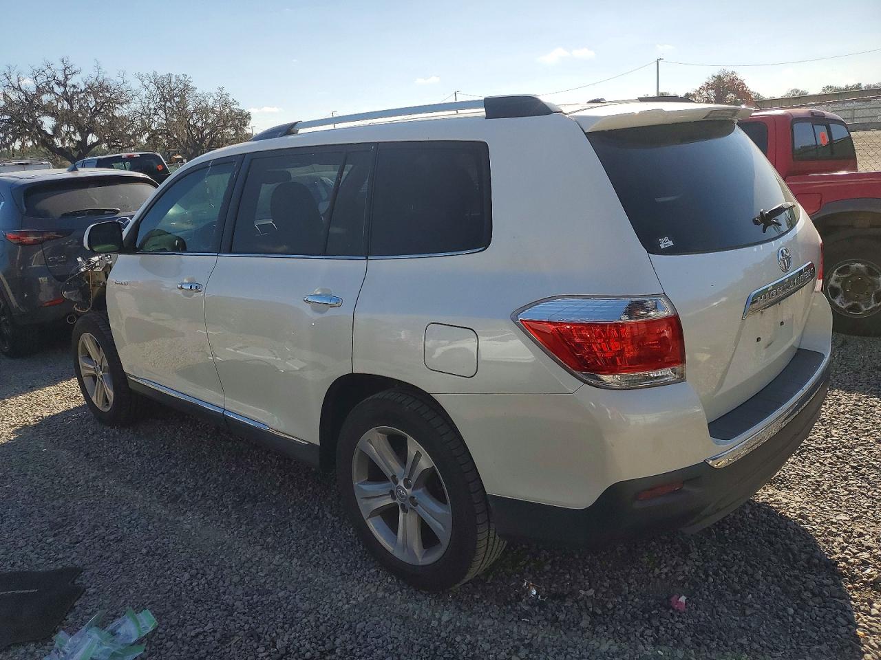 2013 TOYOTA HIGHLANDER LIMITED photo 2