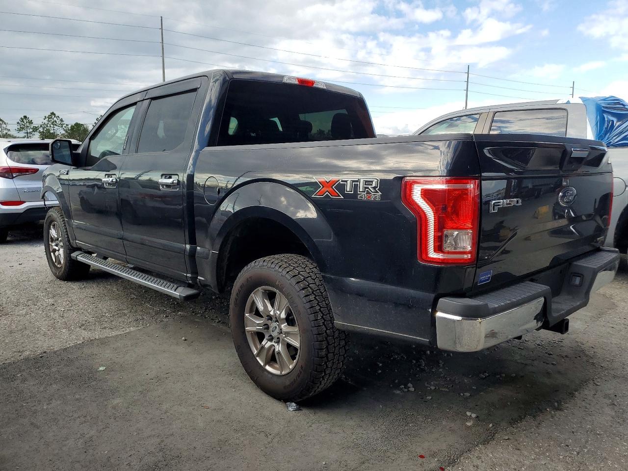 2015 FORD F150 SUPERCREW photo 2