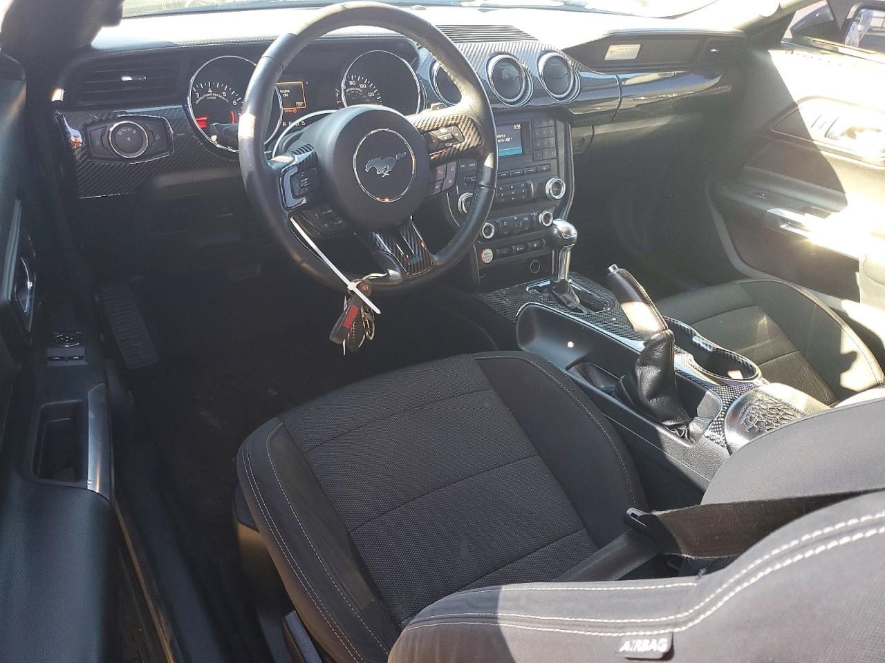 2016 FORD MUSTANG photo 15