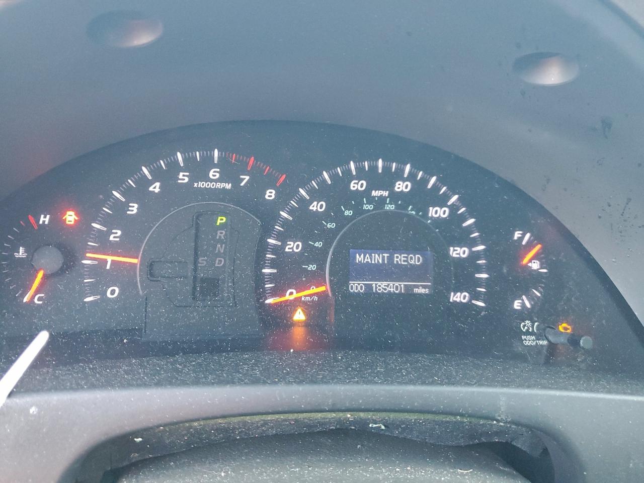 2011 TOYOTA CAMRY BASE photo 9