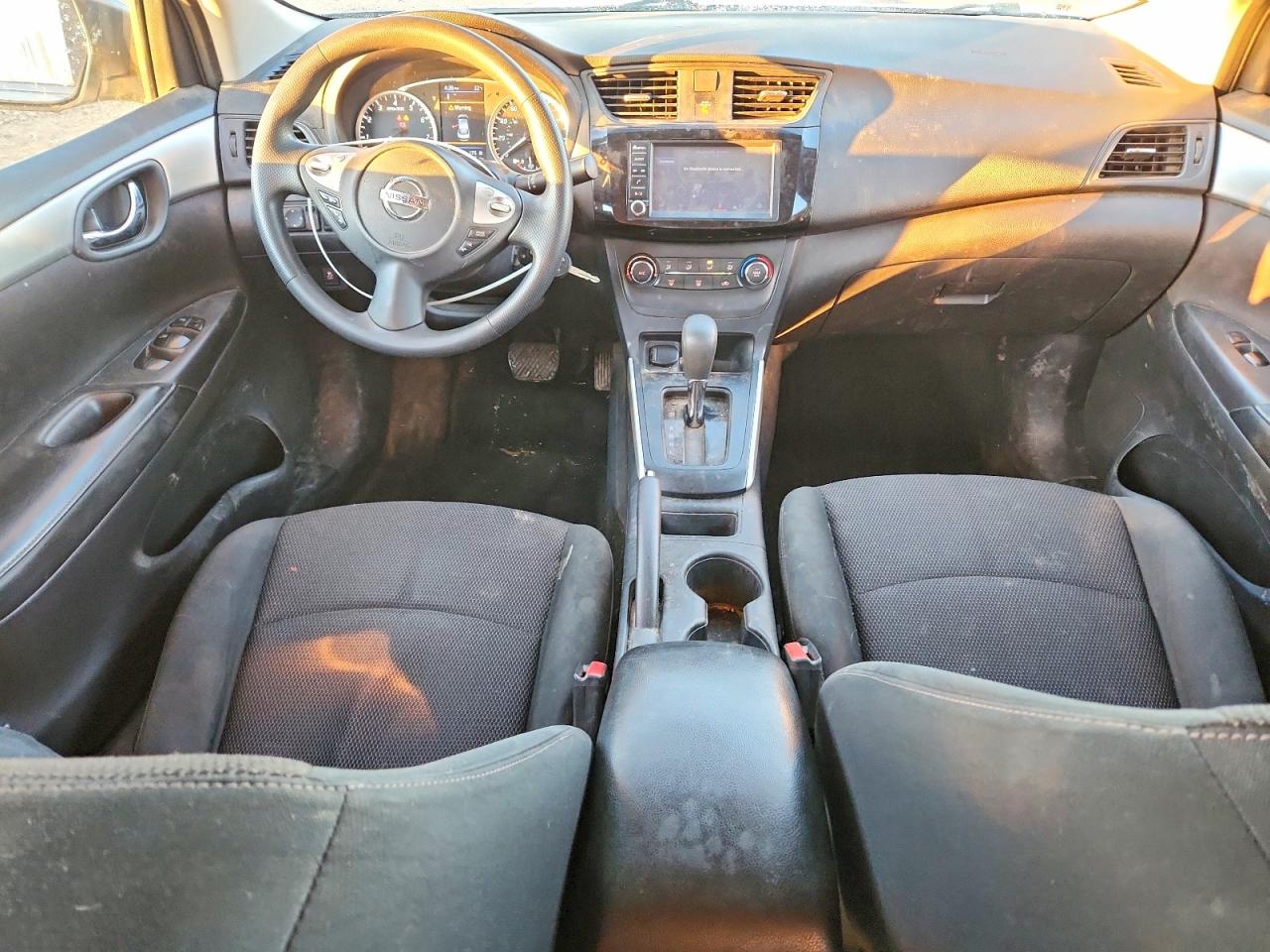 2019 NISSAN SENTRA S photo 8