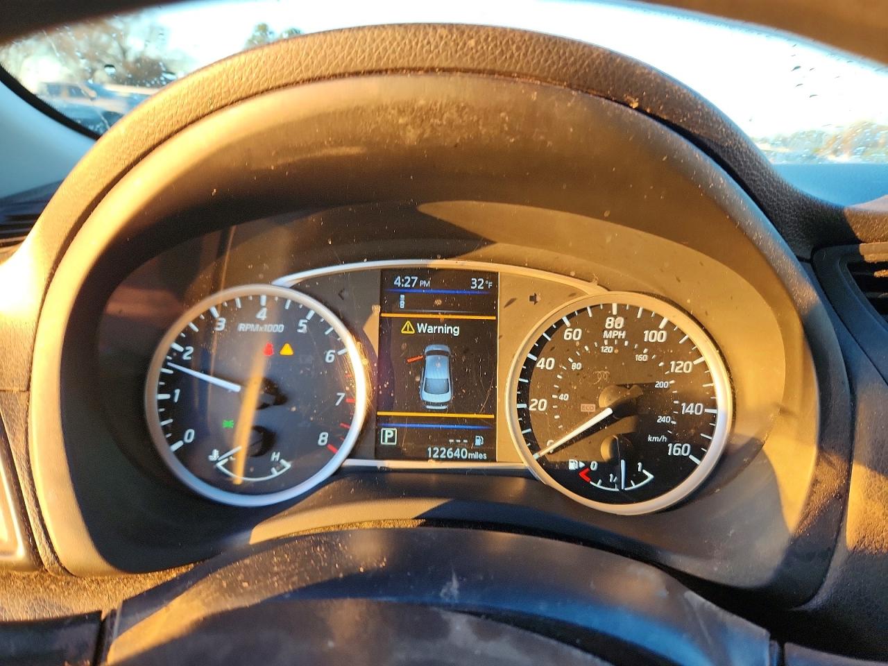 2019 NISSAN SENTRA S photo 9
