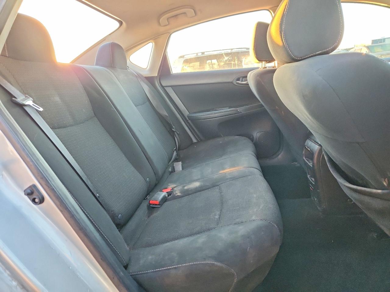 2019 NISSAN SENTRA S photo 10