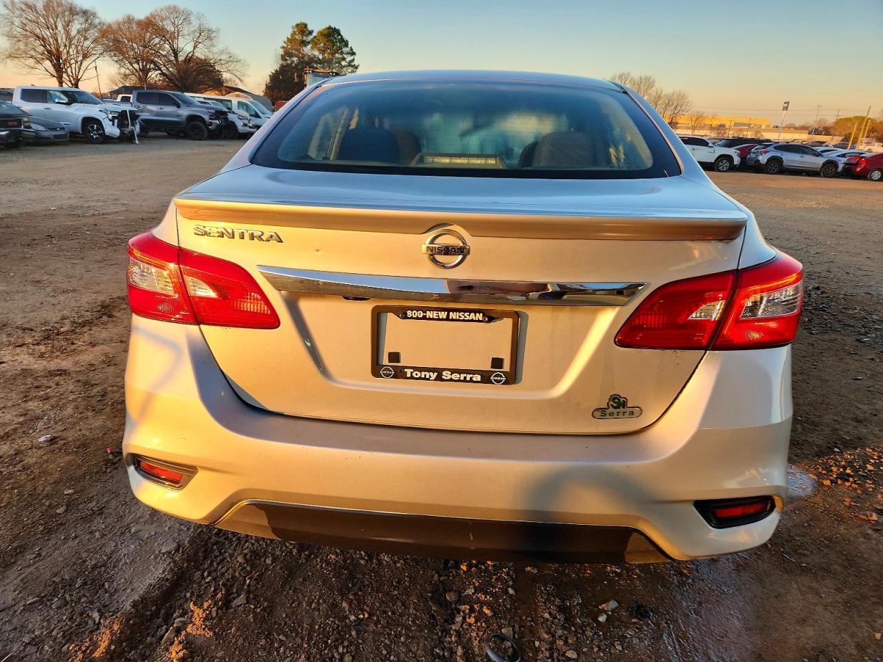 2019 NISSAN SENTRA S photo 6
