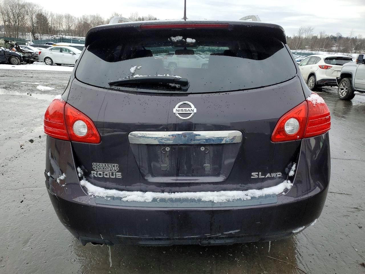 2013 NISSAN ROGUE S photo 6