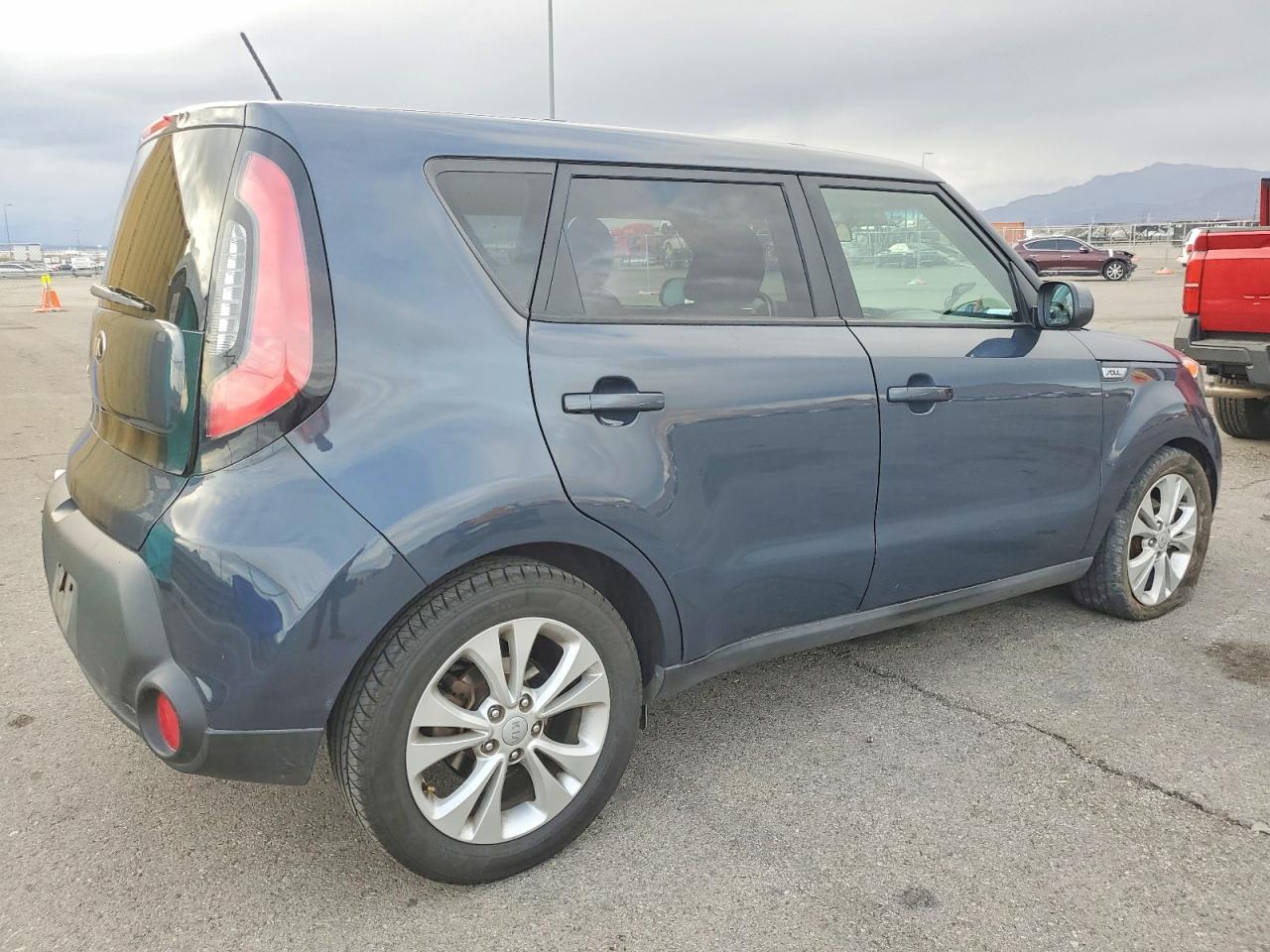 2015 KIA SOUL + photo 3