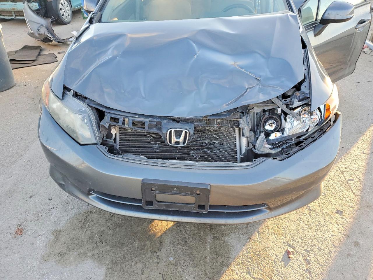 2012 HONDA CIVIC LX photo 11