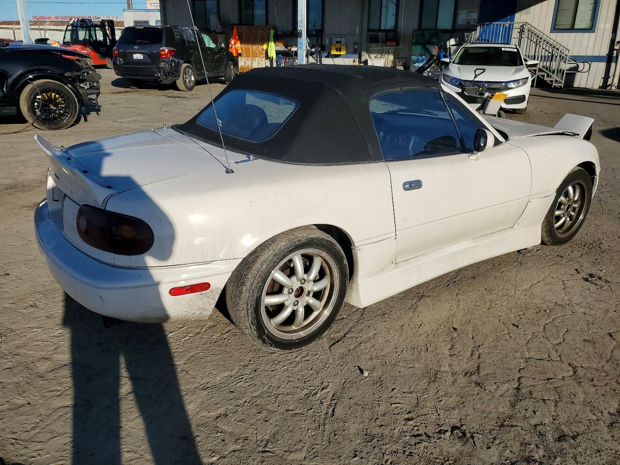 1996 MAZDA MX-5 MIATA photo 3