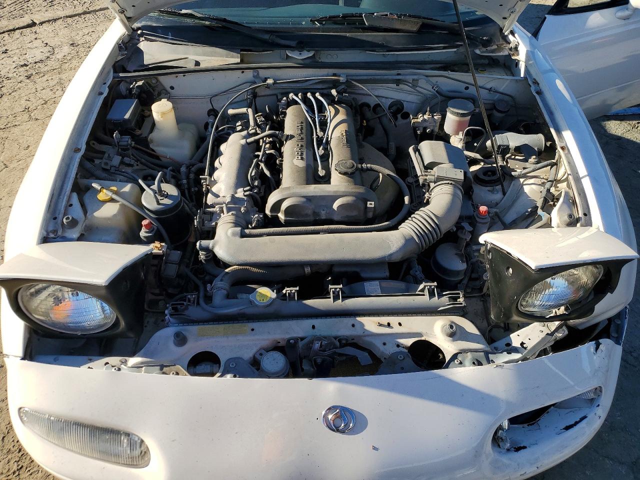 1996 MAZDA MX-5 MIATA photo 11