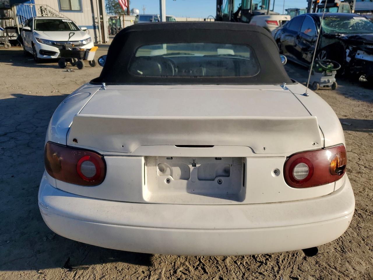 1996 MAZDA MX-5 MIATA photo 6