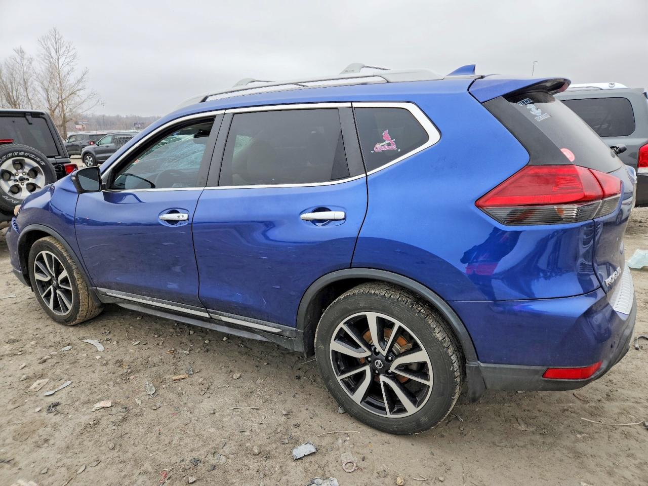 2019 NISSAN ROGUE S photo 2