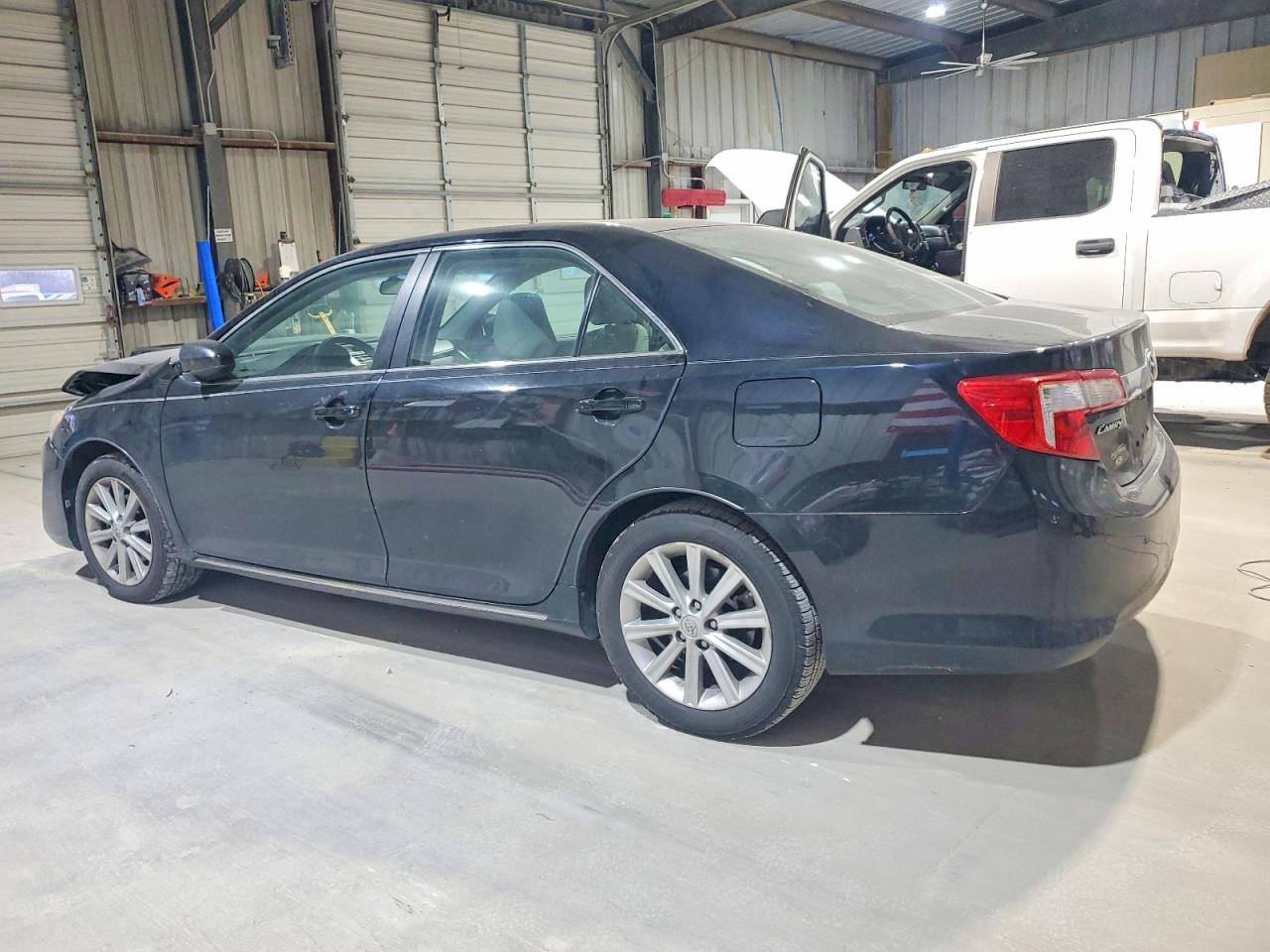 2013 TOYOTA CAMRY L photo 2