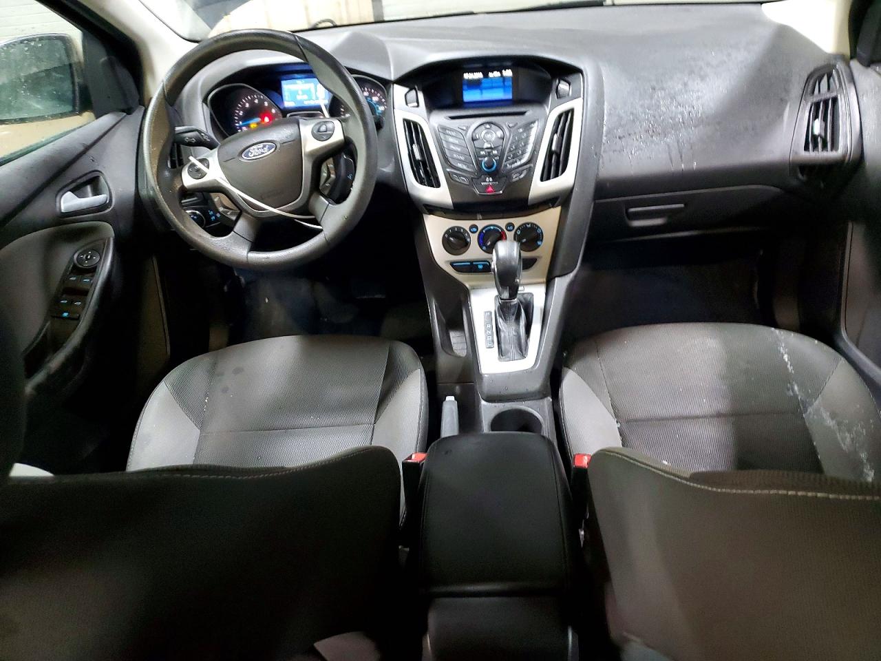 2013 FORD FOCUS SE photo 8