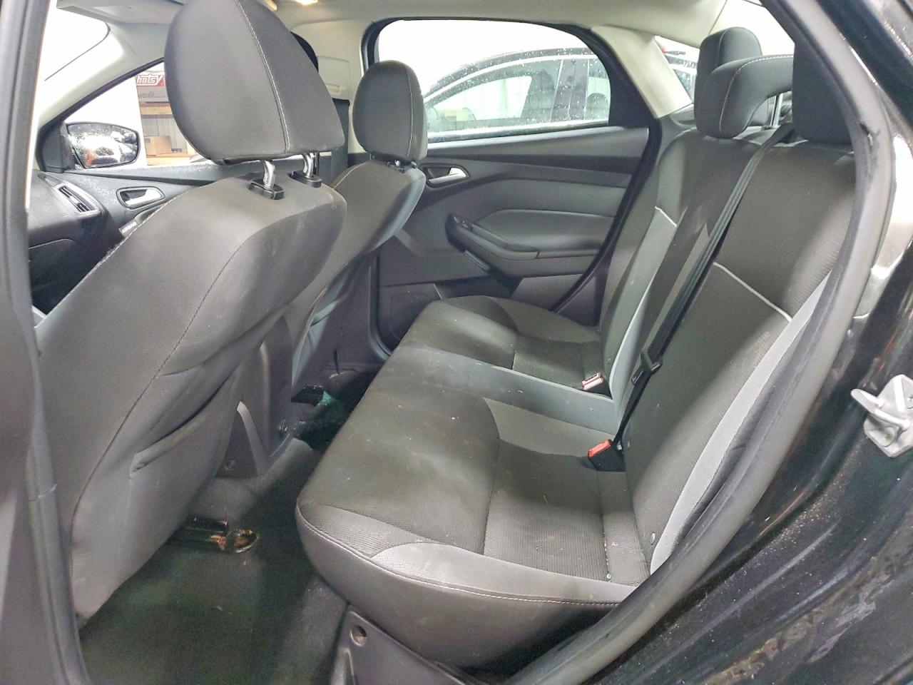 2013 FORD FOCUS SE photo 10