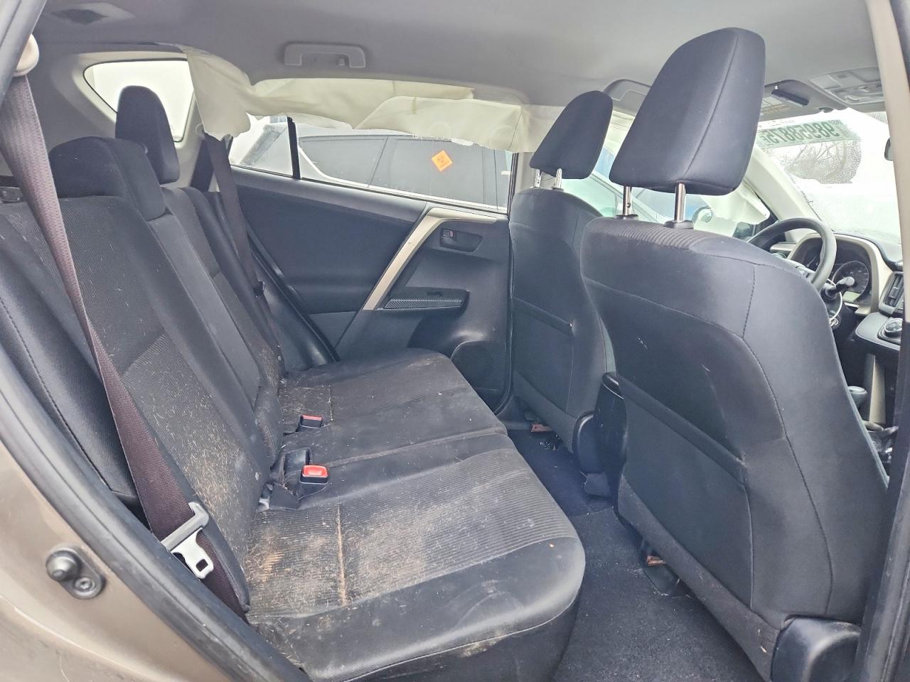 2014 TOYOTA RAV4 photo 11