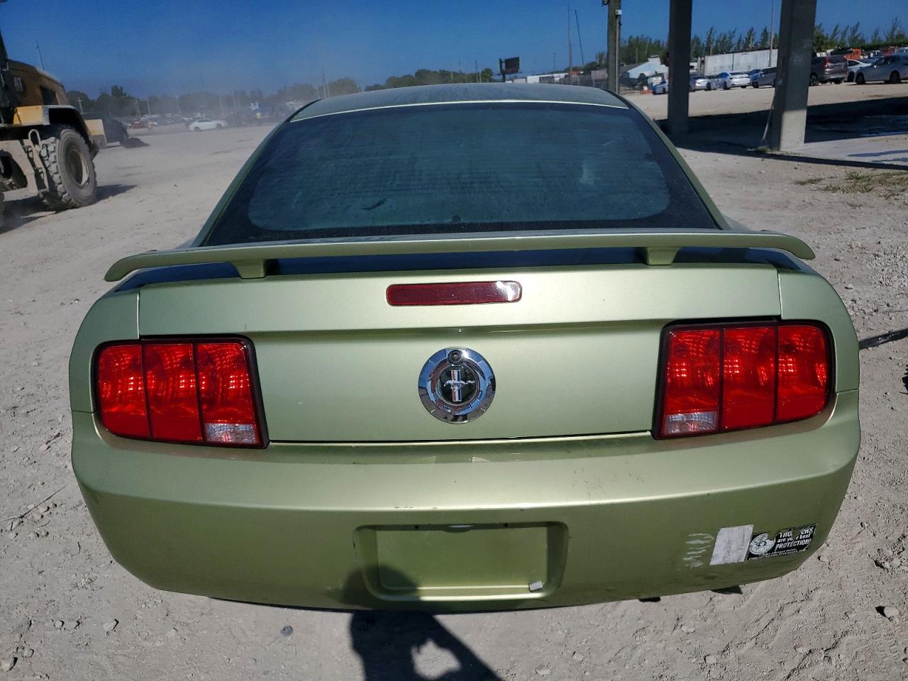 2005 FORD MUSTANG photo 6